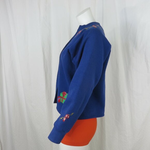 Vintage Fruit Of The Loom Christmas Sweater Blue Nutcracker Candy Cane Gifts M - Picture 8 of 16
